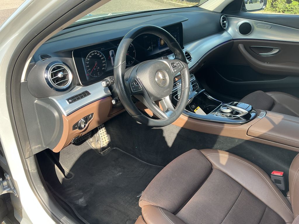 mercedes-benz-tridy-e-220-d-all-terrain-4matic - 9