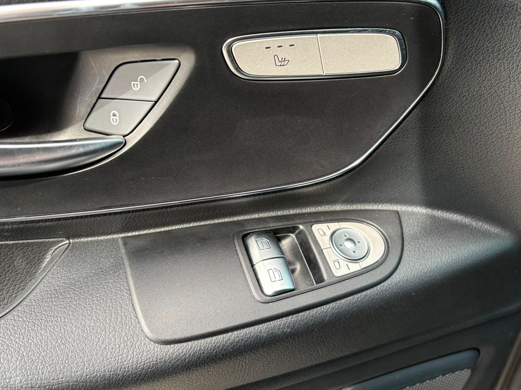 mercedes-benz-vito-tourer-116cdi-long-4matic-pro - 9