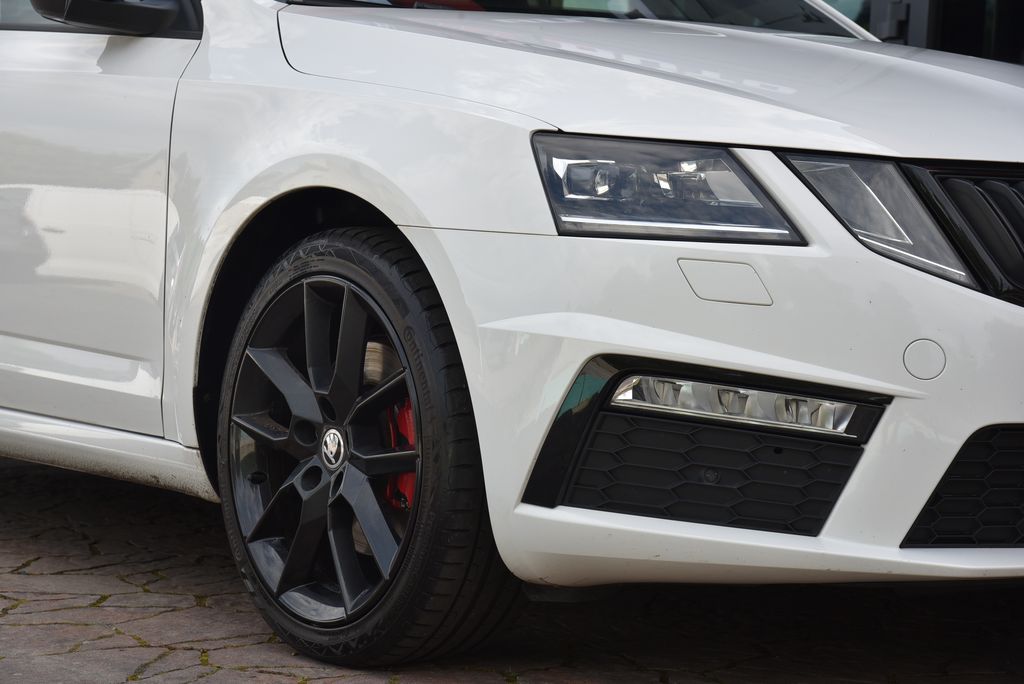 skoda-octavia-2-0-tdi-135-kw-rs-challenge - 2
