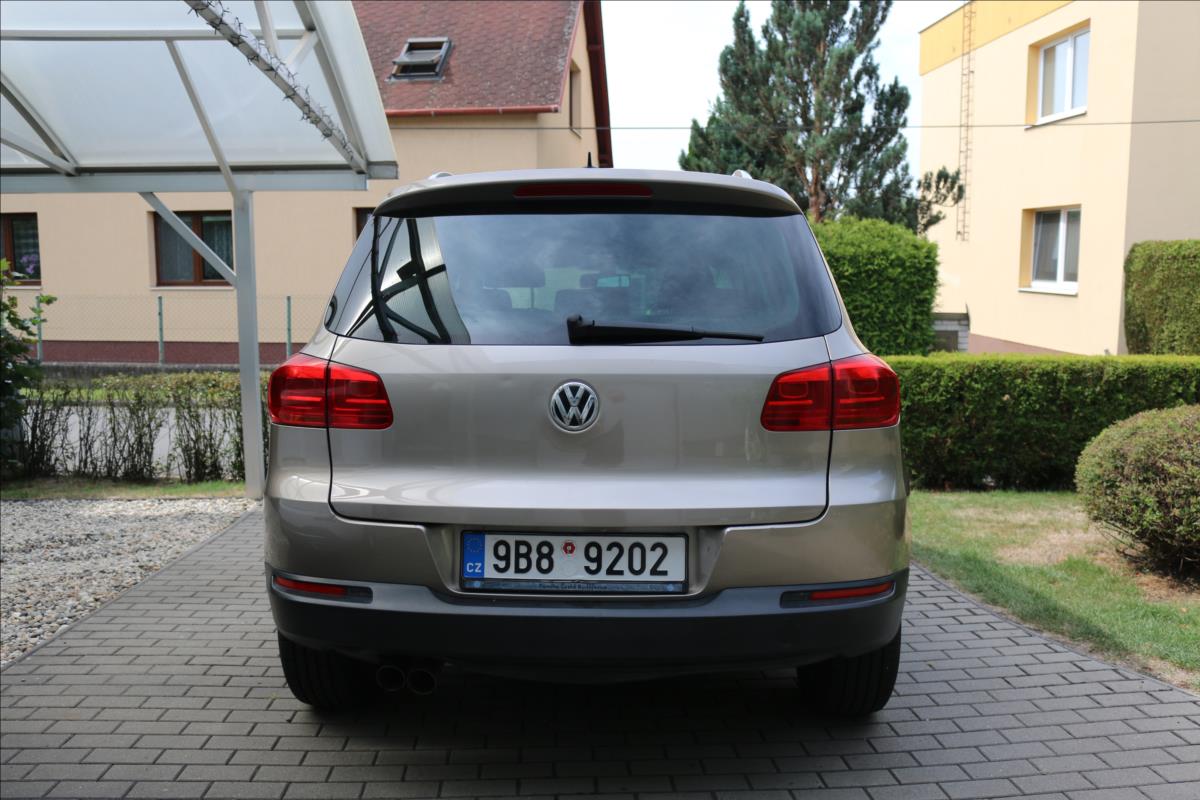 volkswagen-tiguan-2-0-4x4-cr-tazne - 4