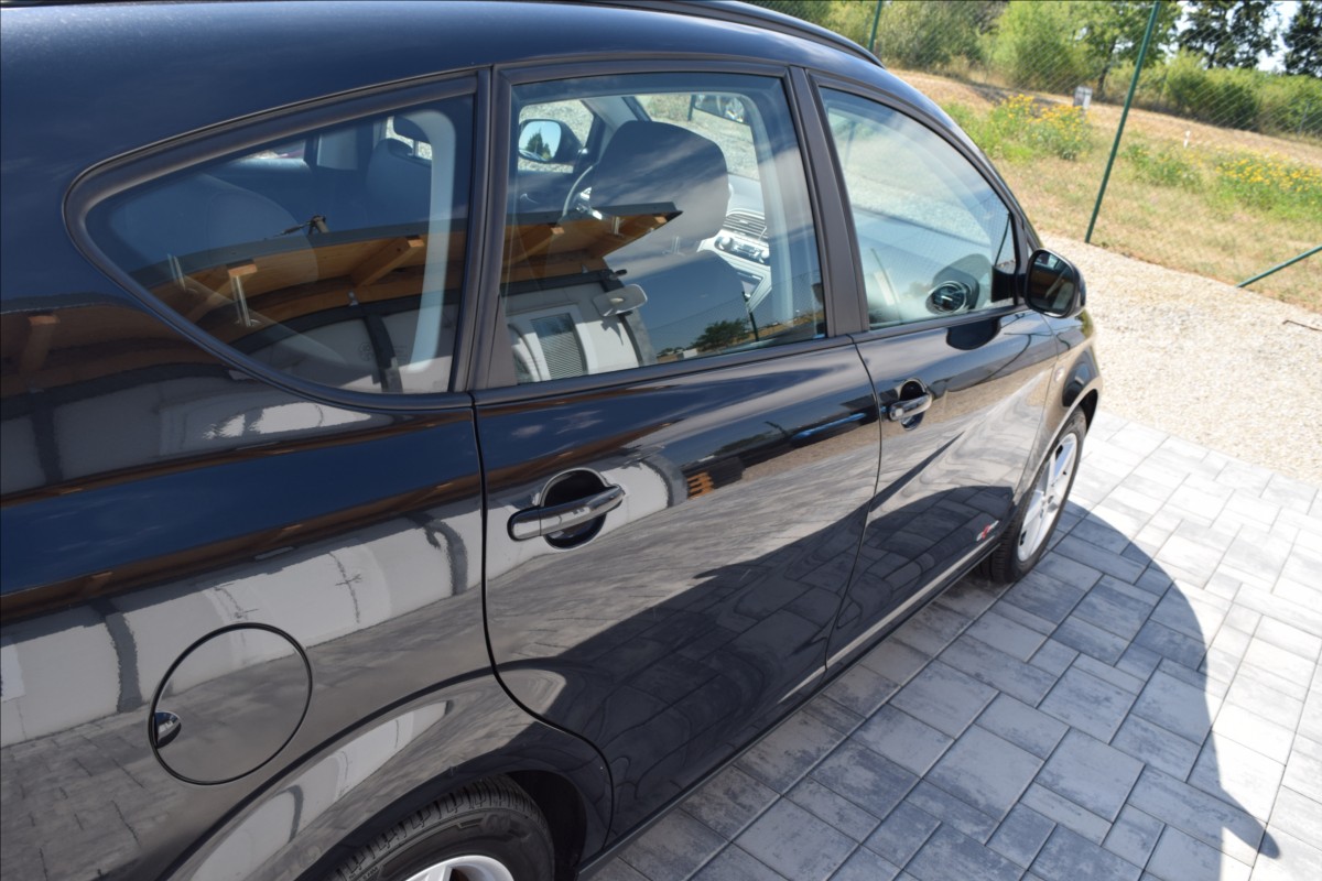 seat-altea-1-6-tdi-77kw-alu-klima - 9