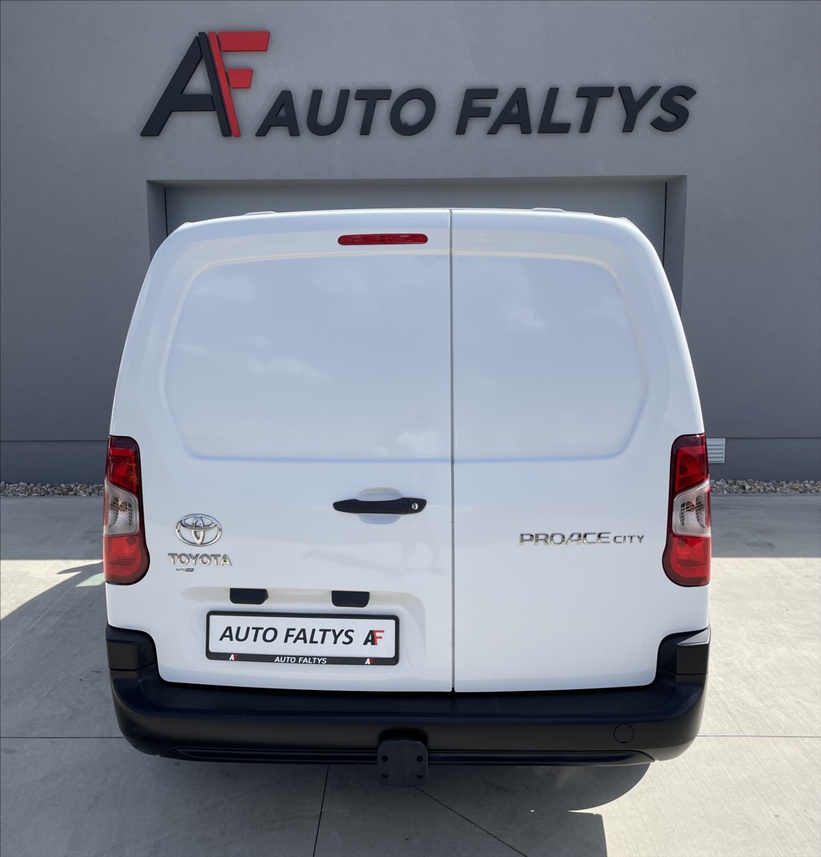 toyota-proace-1-5-d-75kw-cr-1-majitel - 3