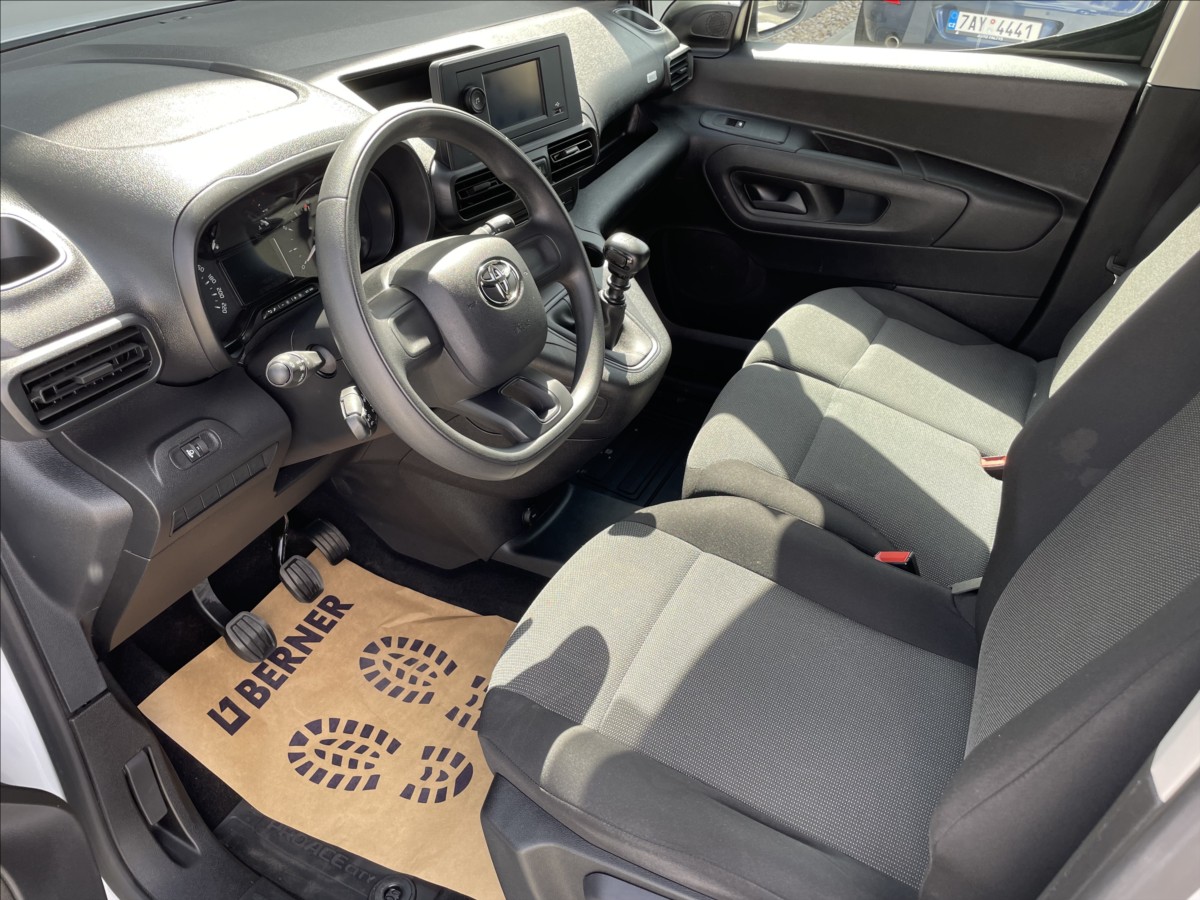 toyota-proace-1-5-d-75kw-cr-1-majitel - 8