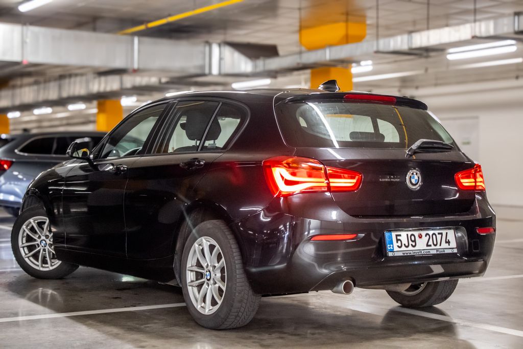 bmw-rada-1-d-2017-rwd-mt-6-110kw - 6