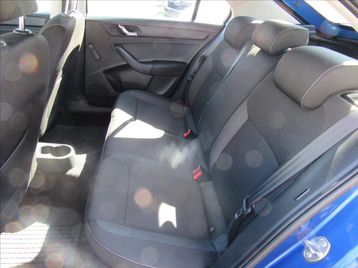 skoda-rapid-1-2-tsi-77kw - 9