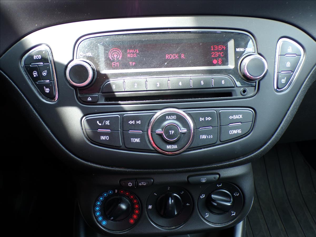 opel-corsa-1-3-cdti-klimatizace - 8