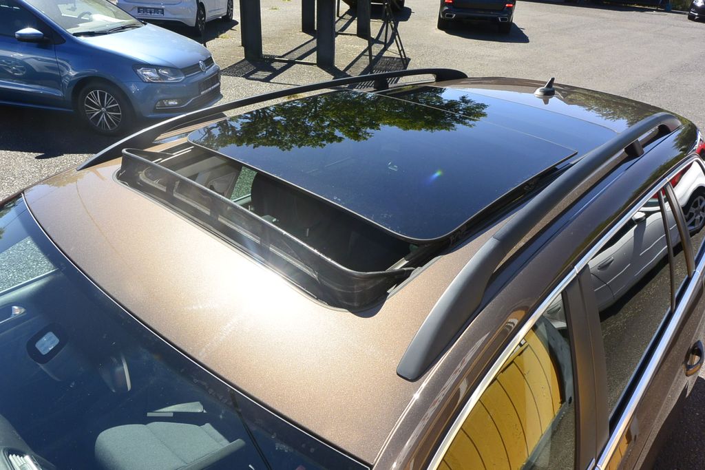volkswagen-golf-1-2tsi-style-pano-navi - 7