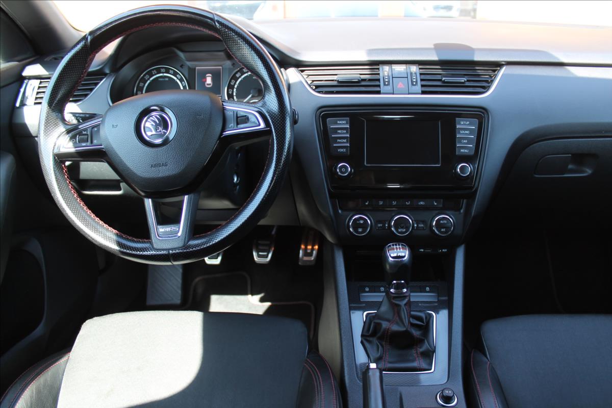 skoda-octavia-2-0-tdi-rs-135kw-1-maj - 8