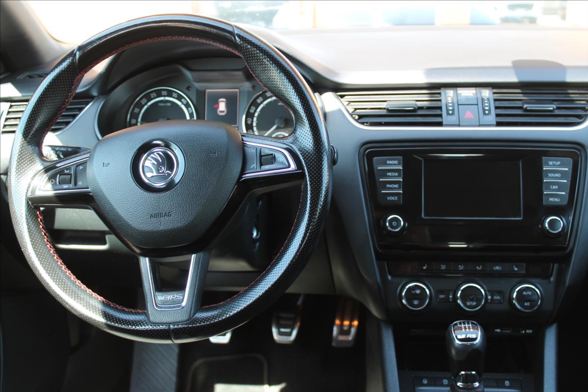 skoda-octavia-2-0-tdi-rs-135kw-1-maj - 9
