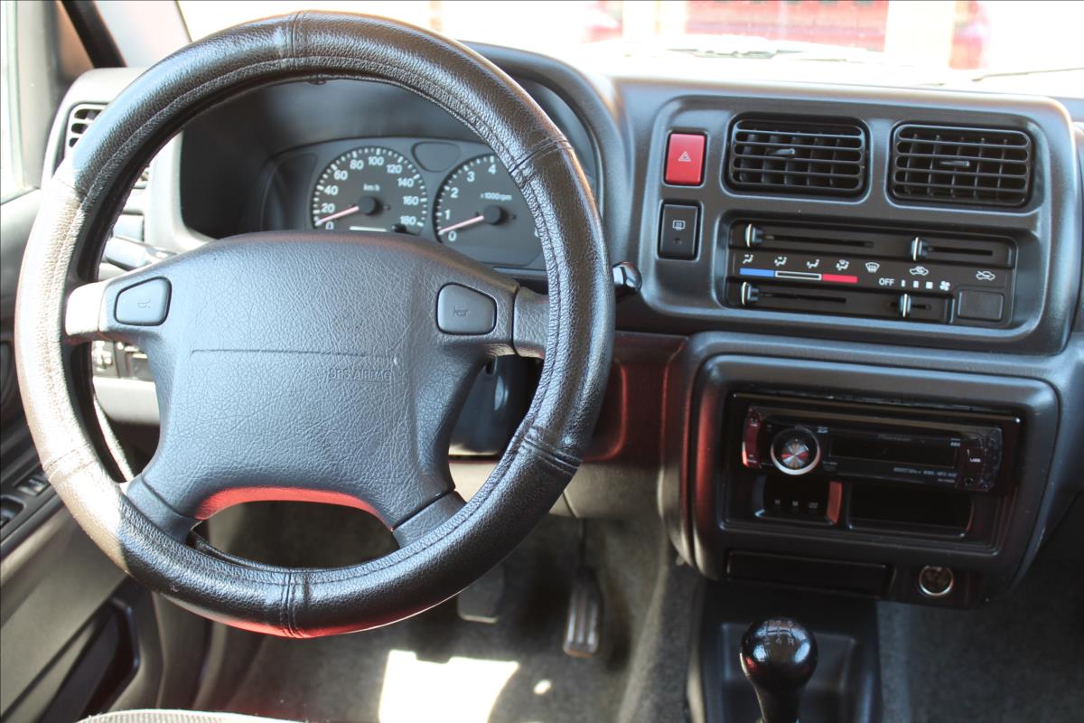 suzuki-jimny-1-3i-60kw-4x4-tazne-zarizeni - 9