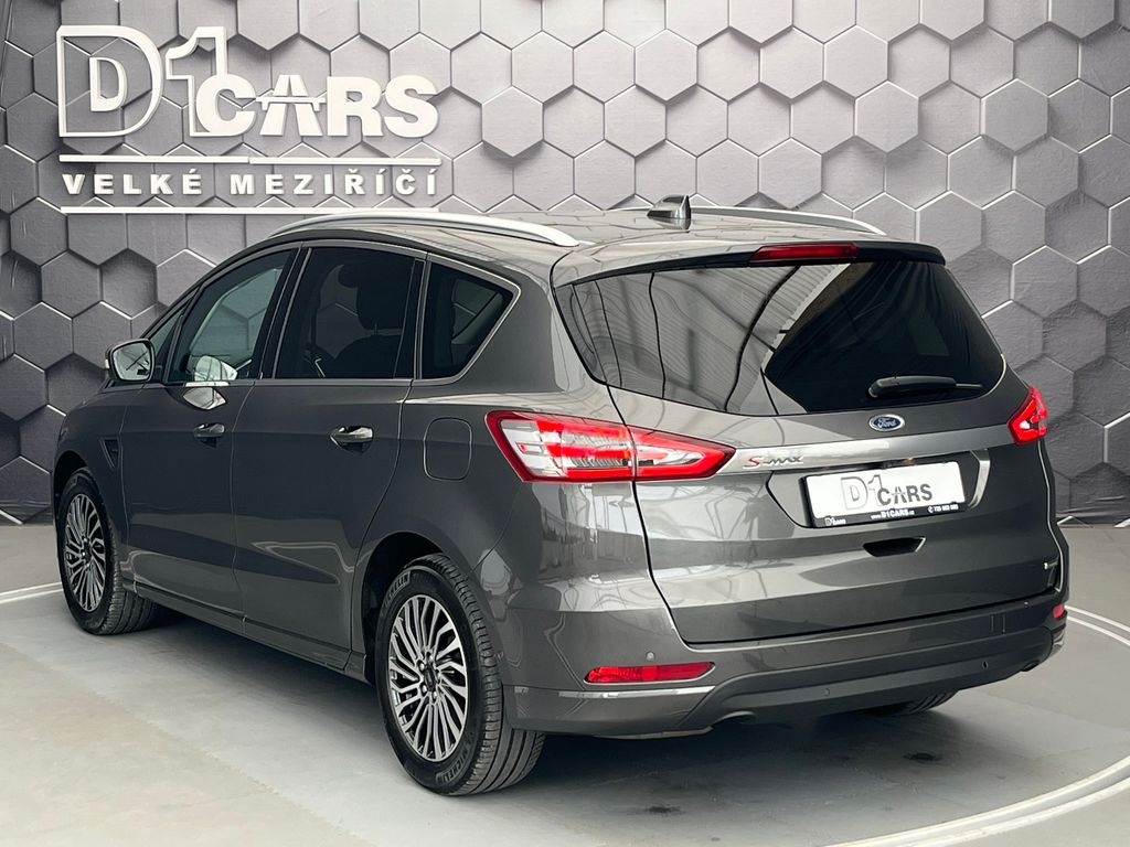 ford-s-max-2-5-hev-titanium-7mist - 1