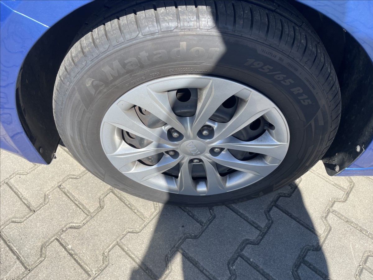 kia-ceed-1-0-t-gdi-cr-50300-km-zaruka-do-1-2028 - 5
