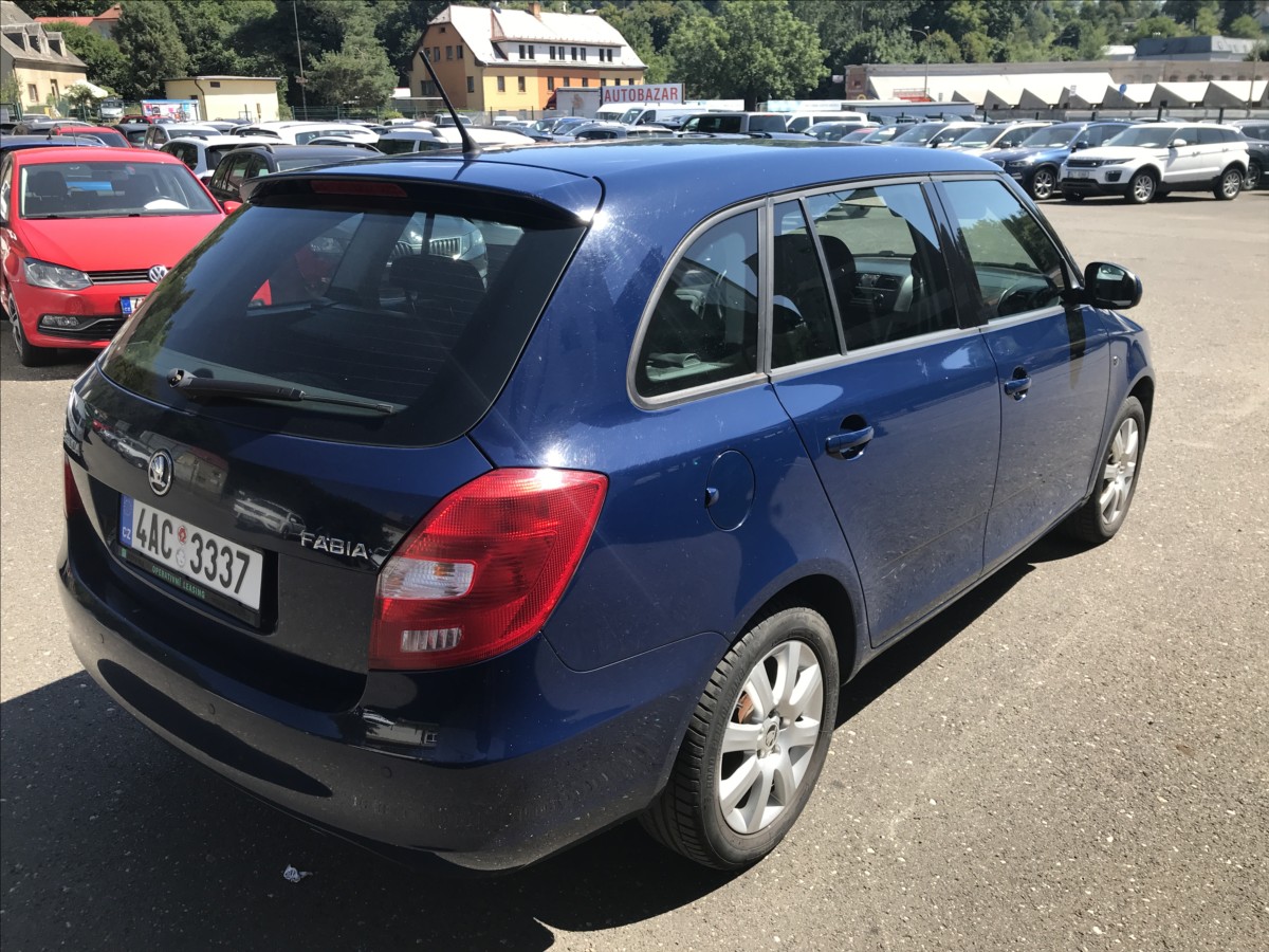 skoda-fabia-1-2-tsi-63kw-combi - 4