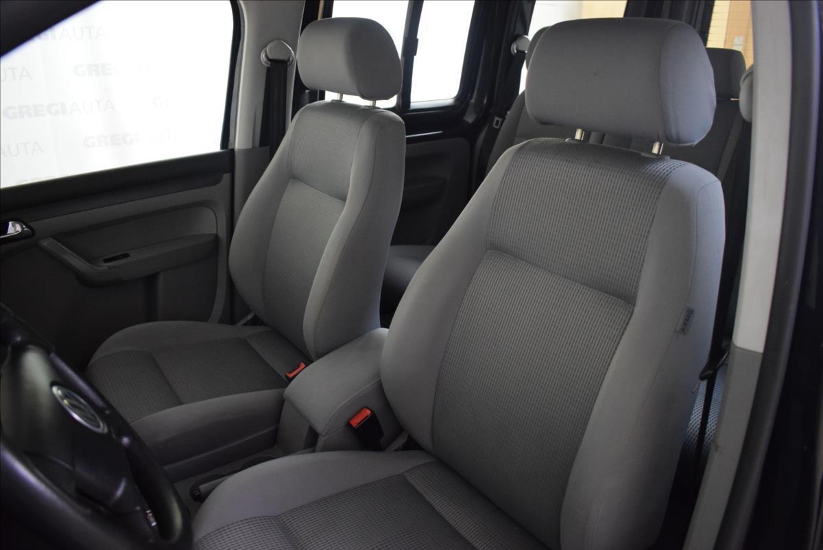 volkswagen-caddy-1-9-tdi-dsg-life-po-stk - 6