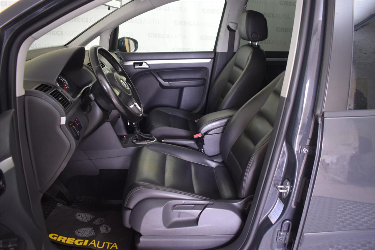 volkswagen-touran-2-0-tdi-dsg-7-mist - 8