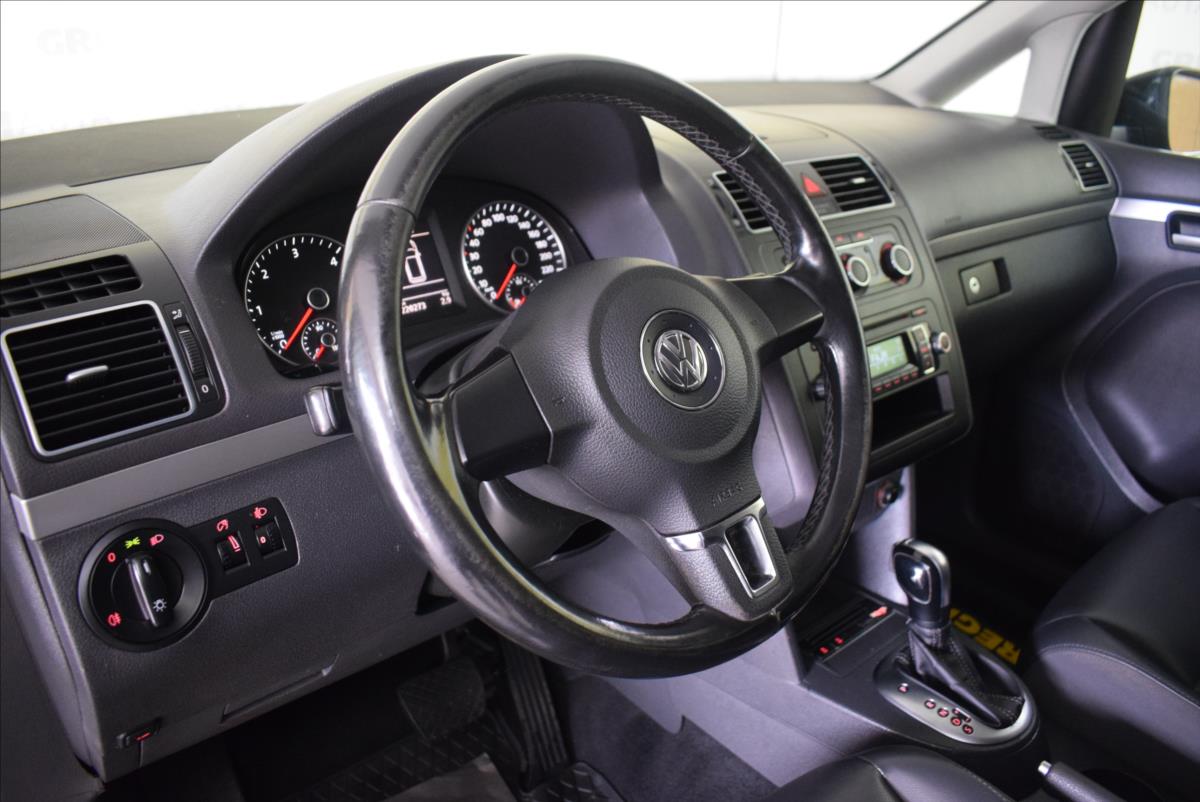 volkswagen-touran-2-0-tdi-dsg-7-mist - 9