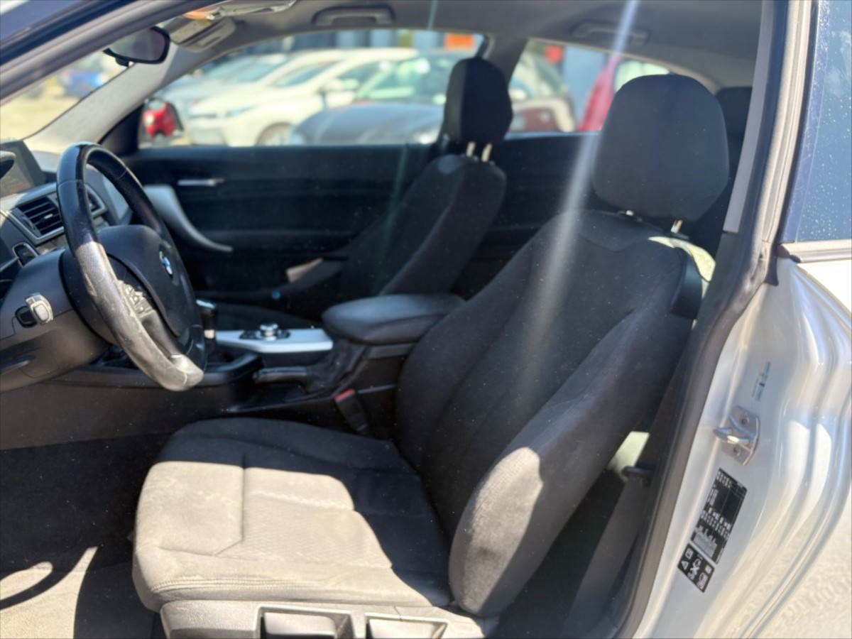 bmw-rada-1-2-0-118d-xdrive-3-dver - 8