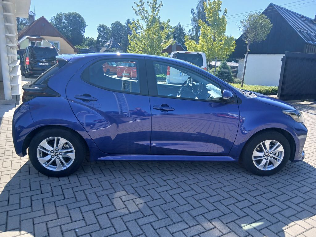 toyota-yaris-1-5-hybrid-e-cvt-comfort - 5