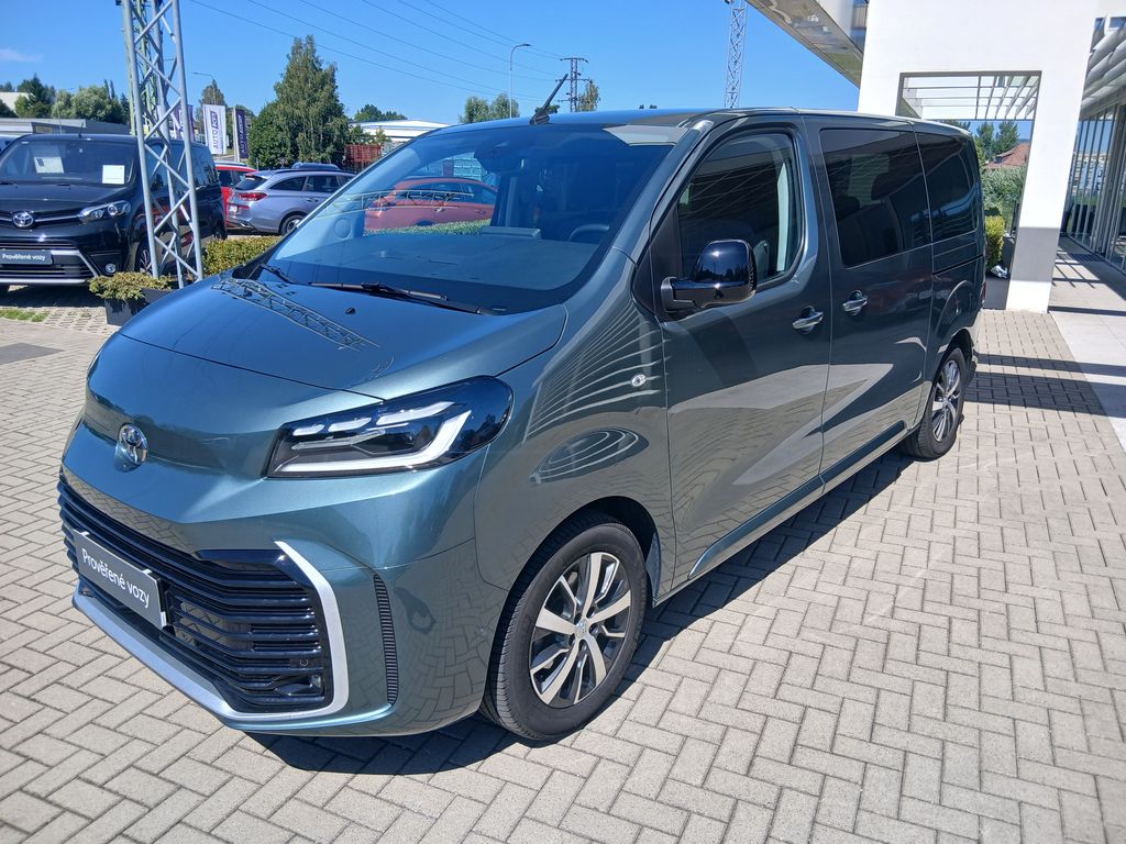 toyota-proace-verso-2-0d-144k-l1-family-webasto-8s - 1