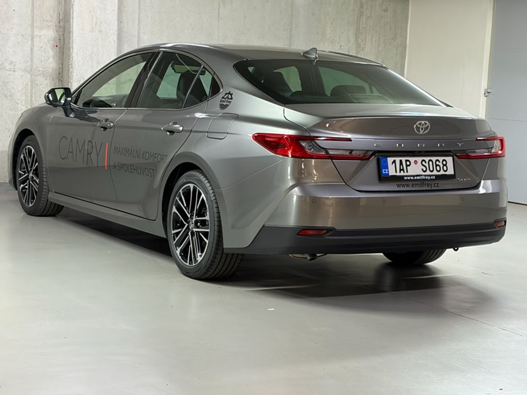 toyota-camry-2-5-hev-executive - 6