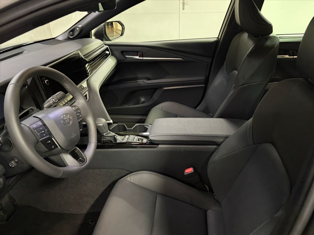 toyota-camry-2-5-hev-executive - 8