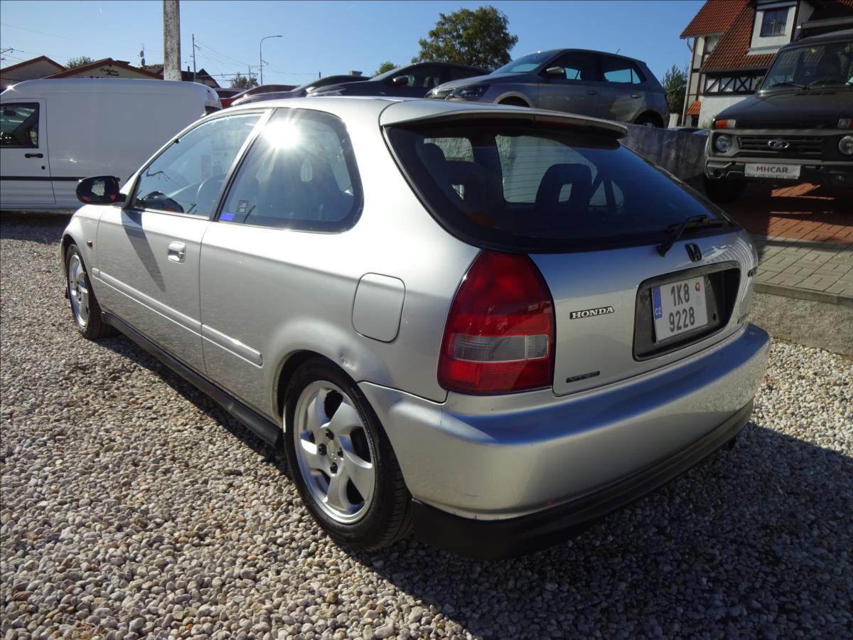 honda-civic-1-6vti-118kw - 4