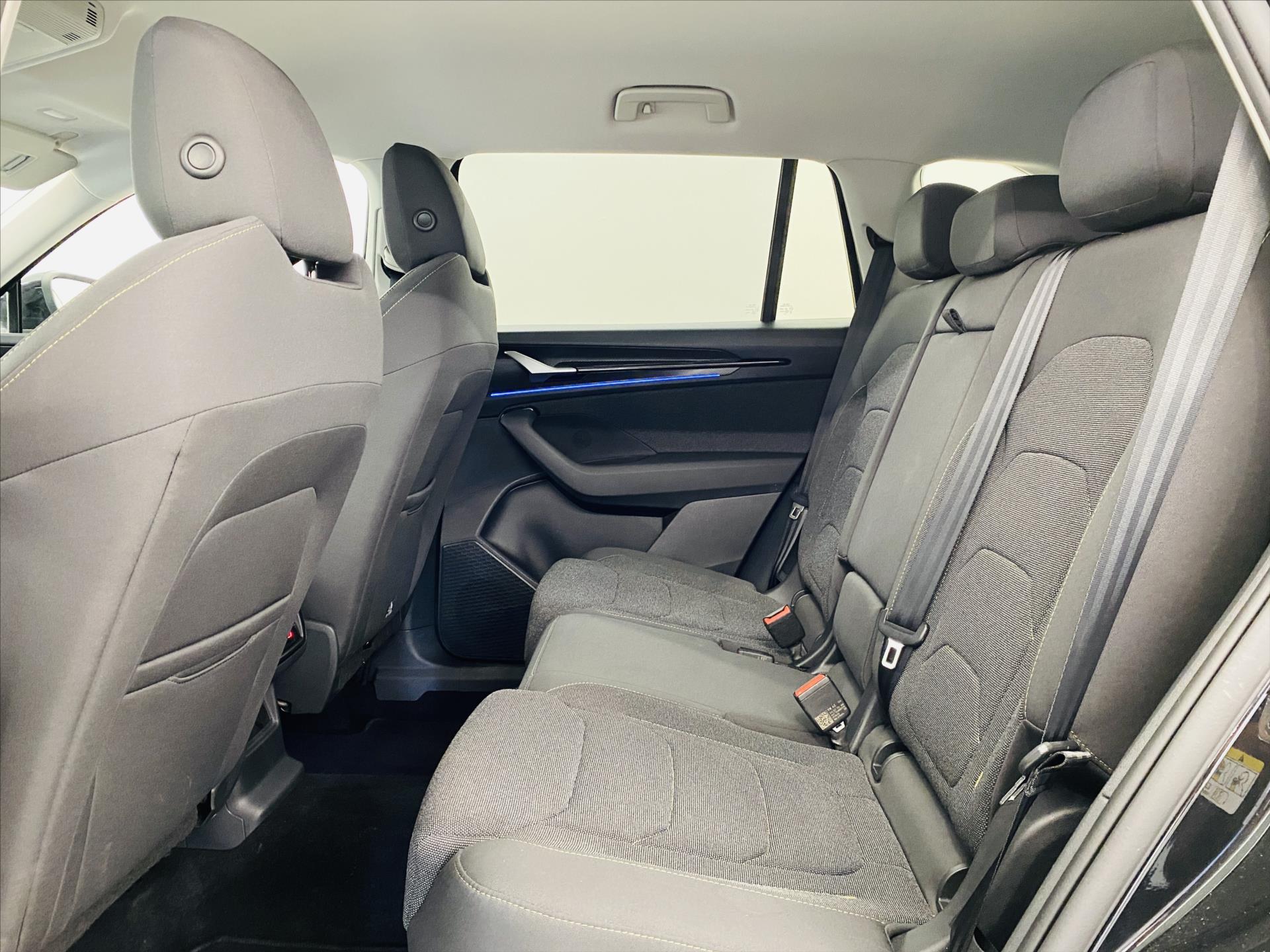 skoda-kodiaq-2-0-tdi-110kw-dsg-selection - 5