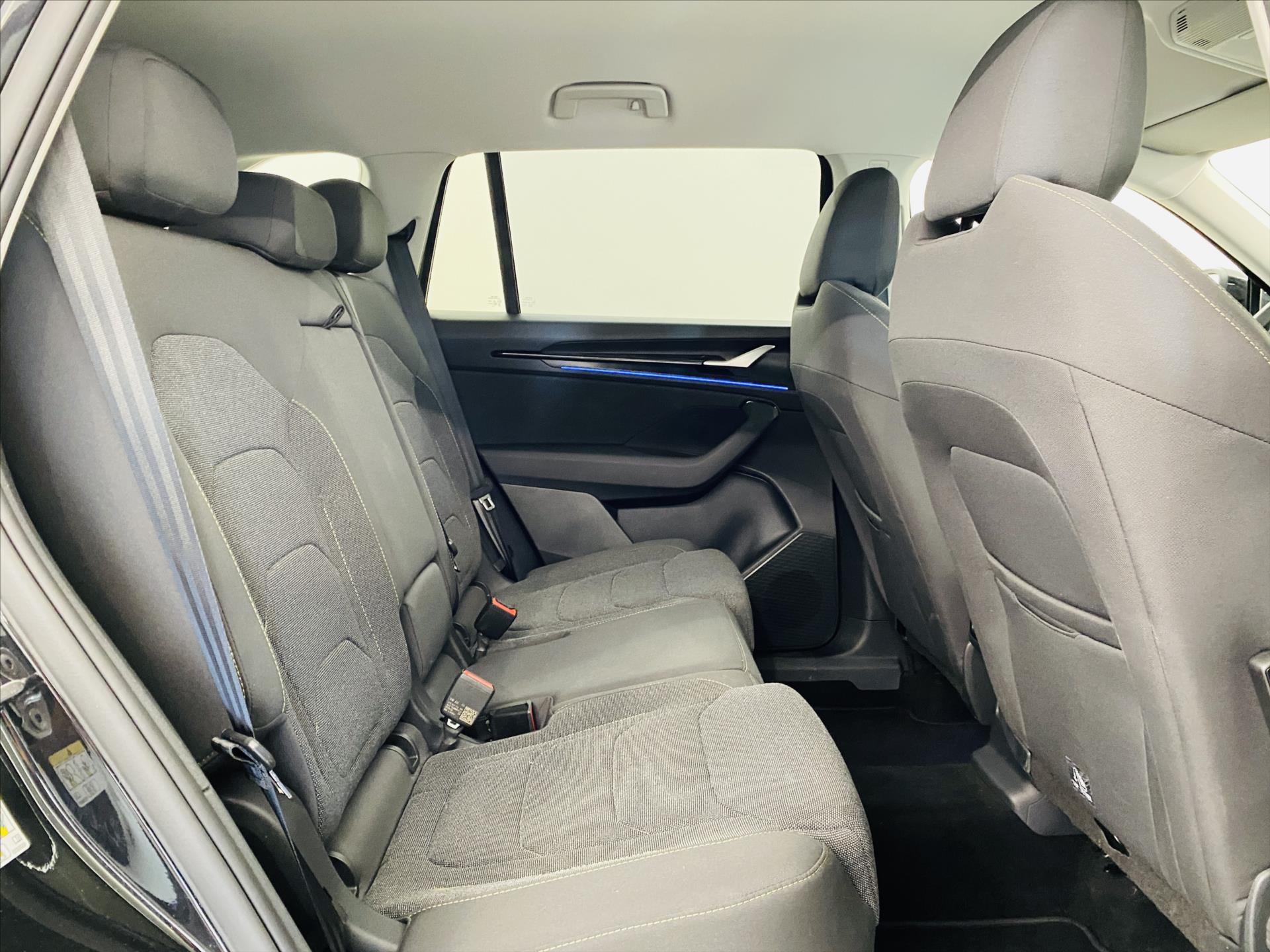skoda-kodiaq-2-0-tdi-110kw-dsg-selection - 6