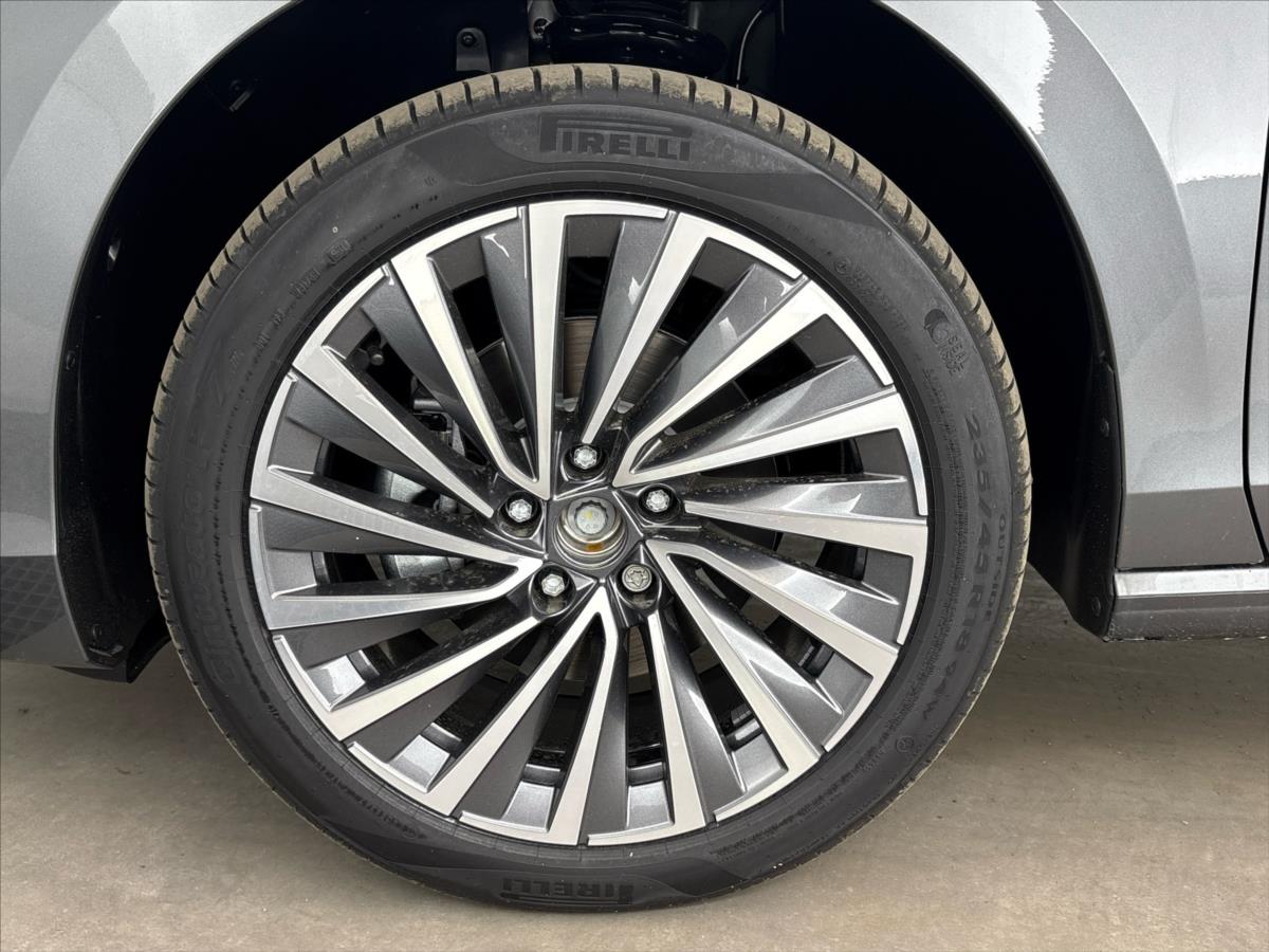 skoda-superb-2-0-tdi-l-k-combi-dsg - 5