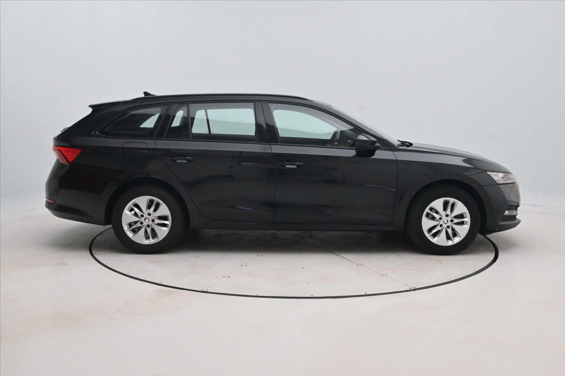 skoda-octavia-1-0-tsi-81kw-m-hev-dsg-zaruka-az-5-let - 3