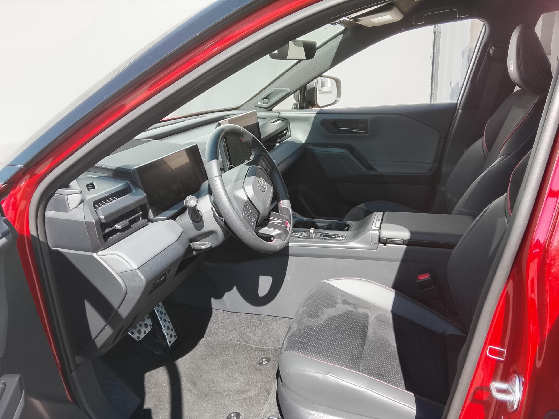 toyota-rav4-2-5-hybrid-194k-e-cvt-gr-sport - 7