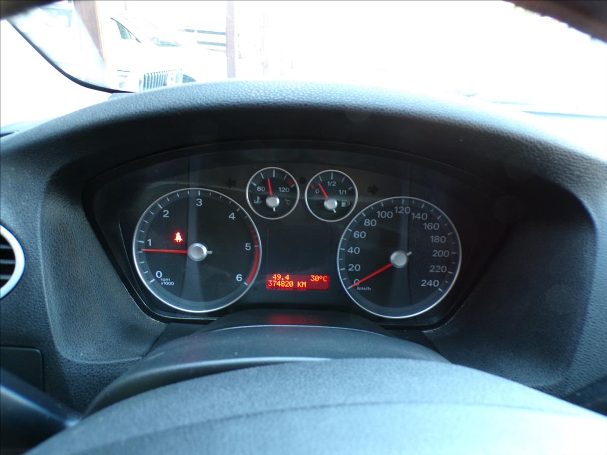 ford-focus-1-6-tdci-digi-klima - 6
