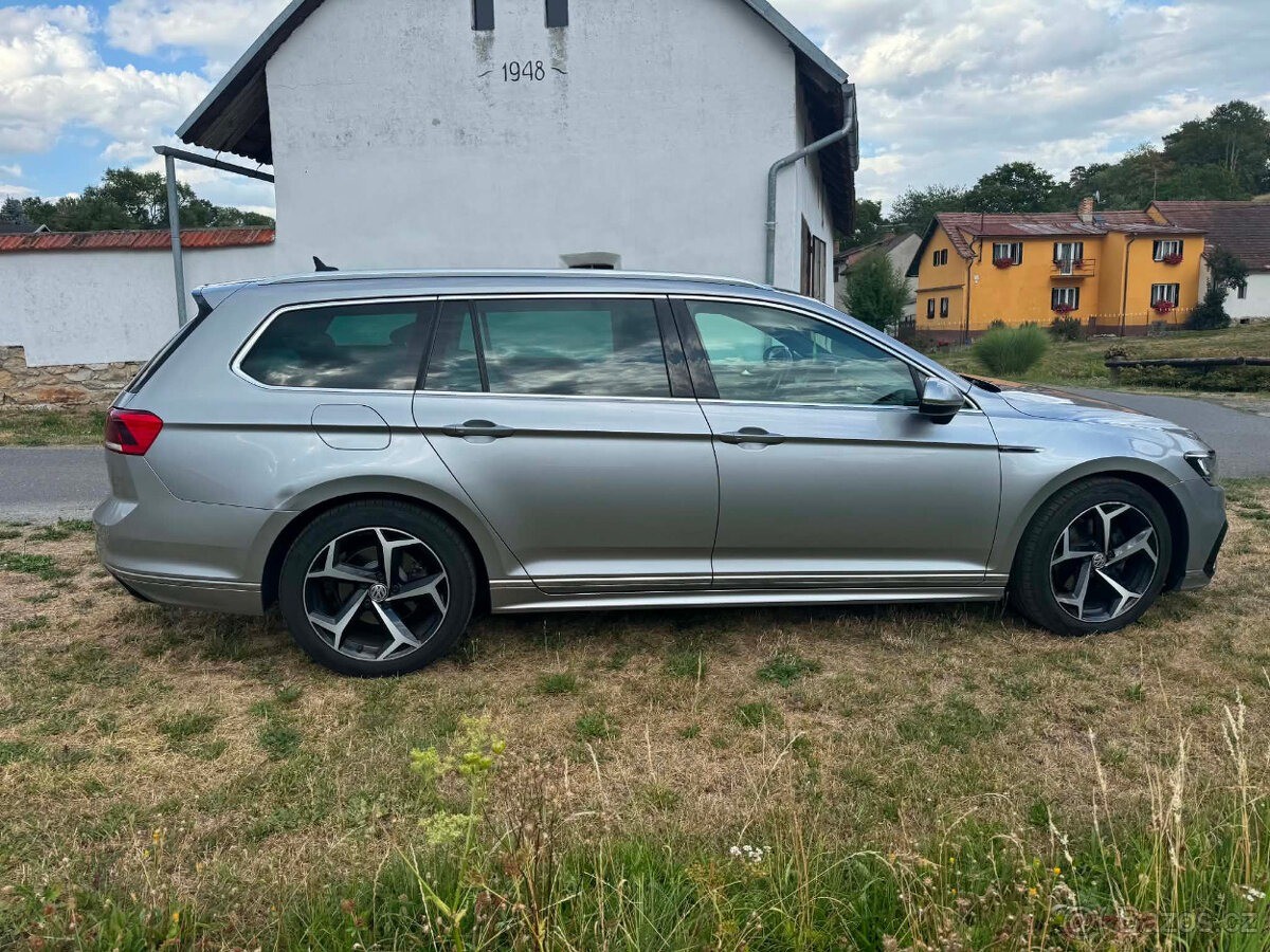 volkswagen-passat-variant-2-0-tdi-r-line - 4
