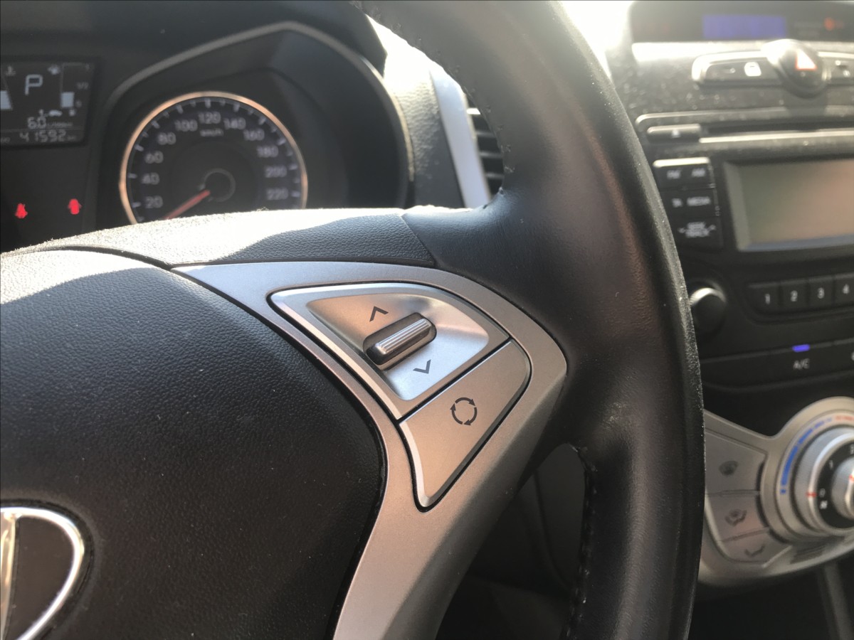 hyundai-ix20-1-6-i-91kw-automat - 9