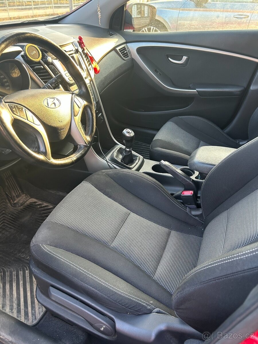 hyundai-i30-1-6-mpi - 5
