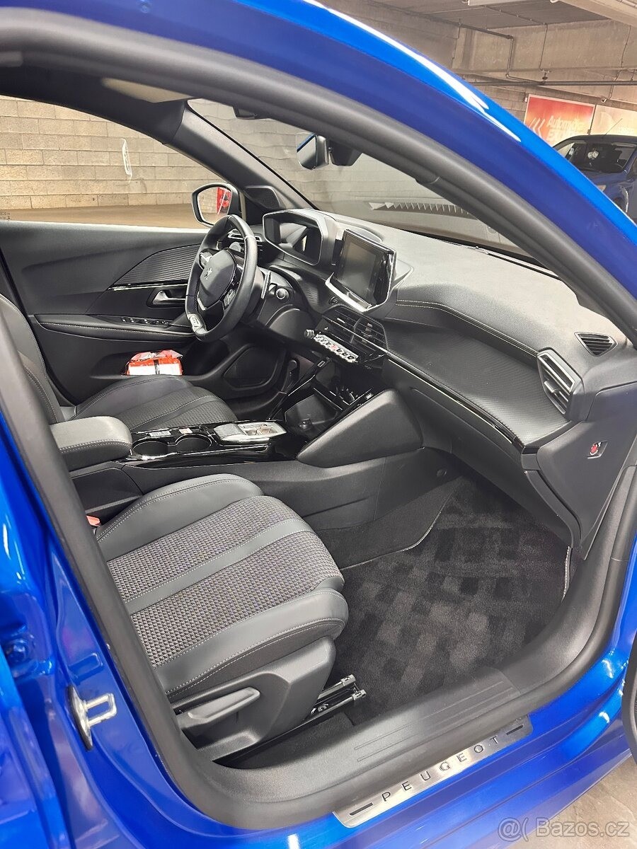 peugeot-208-1-2-gt-automat-eat8-130-koni - 4