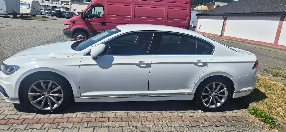 volkswagen-passat-2-0-tdi-110kw-dsg-bez-adblue-o - 1