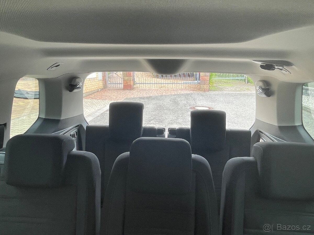 volkswagen-touran-1-6-tdi-85kw - 8