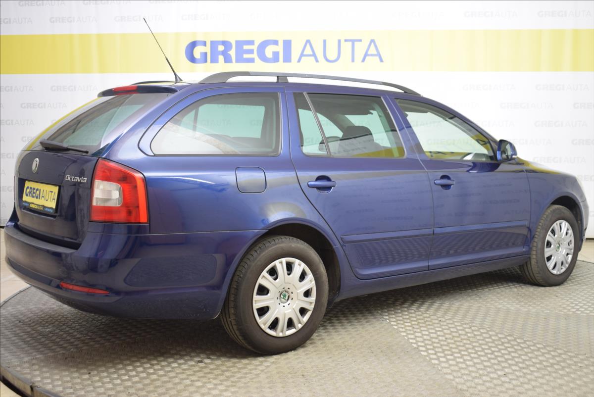 skoda-octavia-1-6-mpi-1-majitel-pr-servis - 5