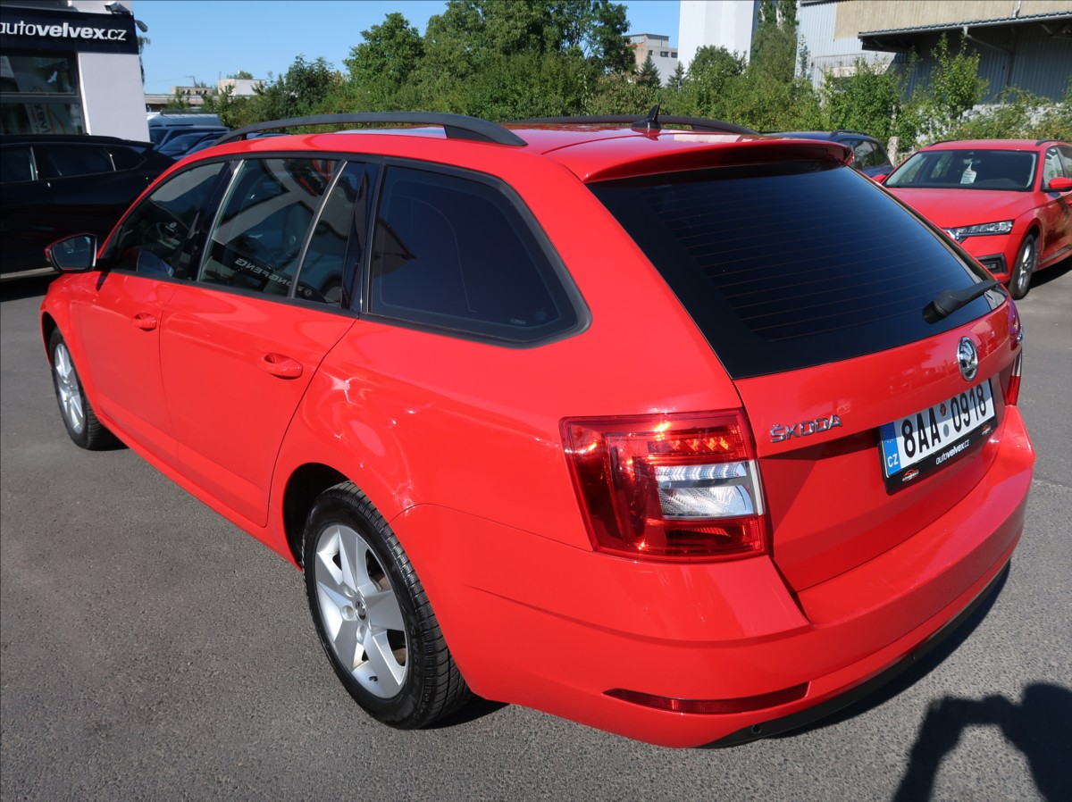 skoda-octavia-1-6-tdi-85kw-1majcr-serv-k-dph - 3