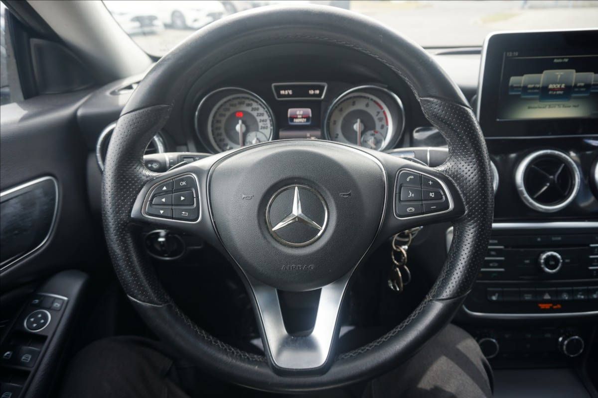 mercedes-benz-cla-1-6-cla-180-sb-cr-1-maj - 7