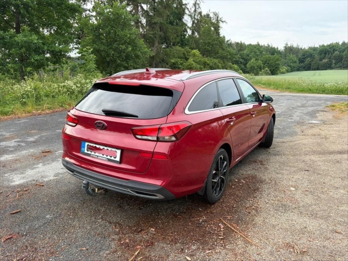 hyundai-i30-1-5-smart-2022-55tis-km-led - 1