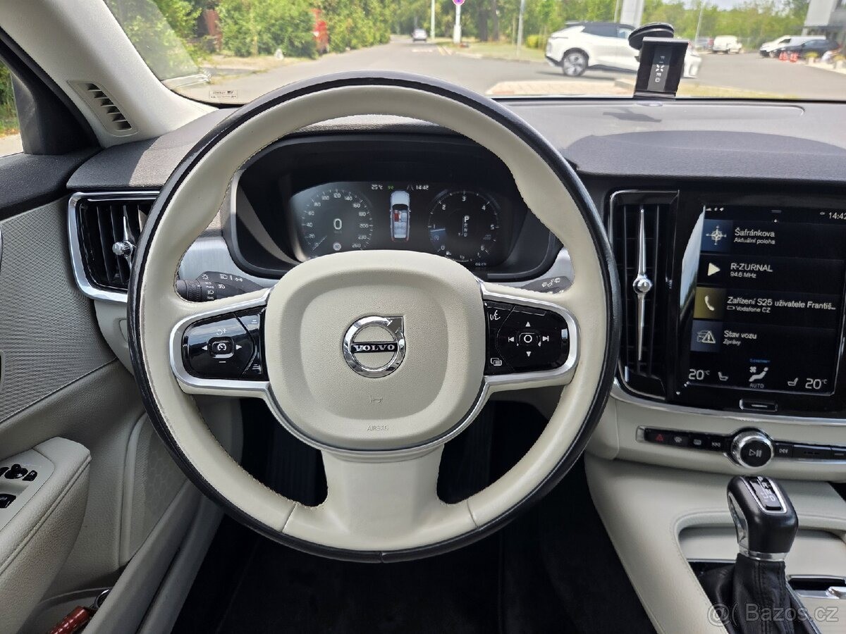 volvo-v90-d4-momentum-najezd-140tis - 4