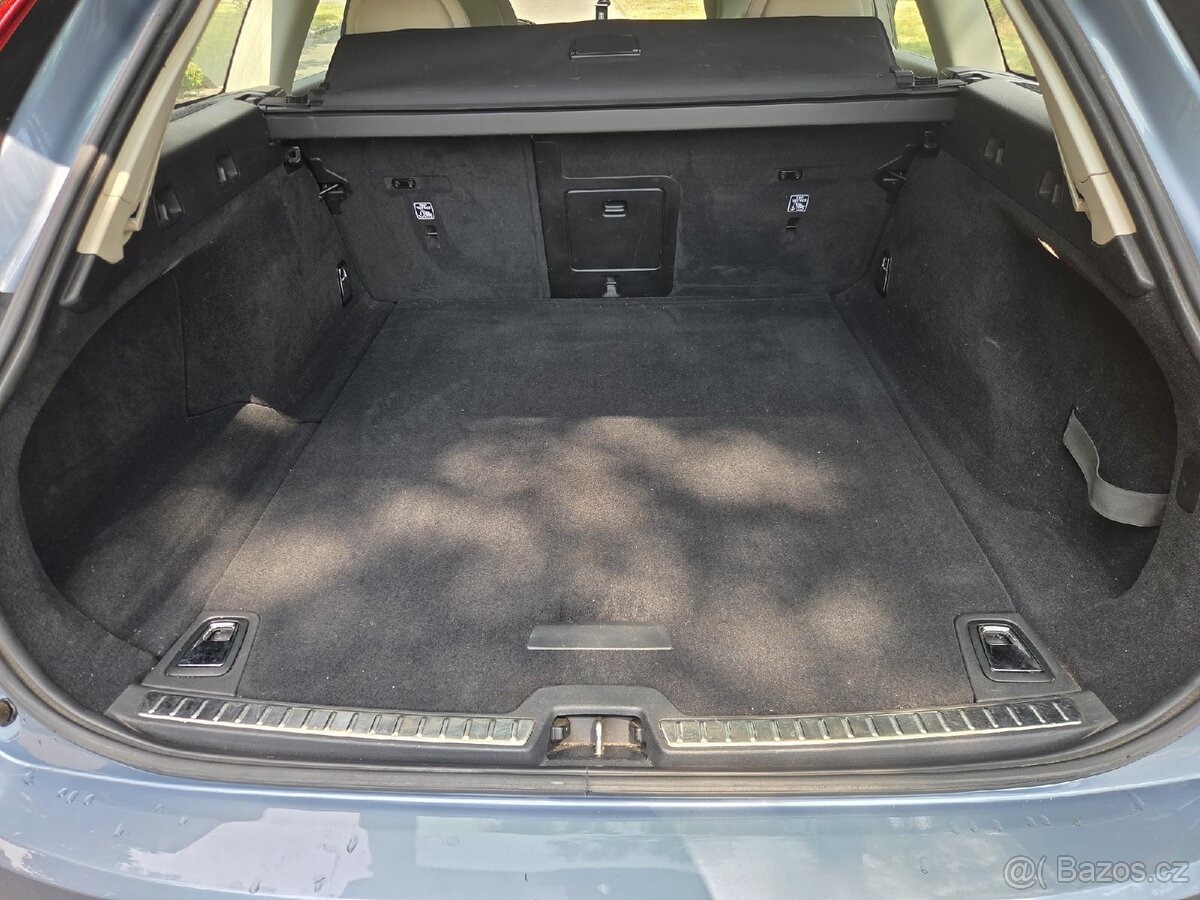 volvo-v90-d4-momentum-najezd-140tis - 8