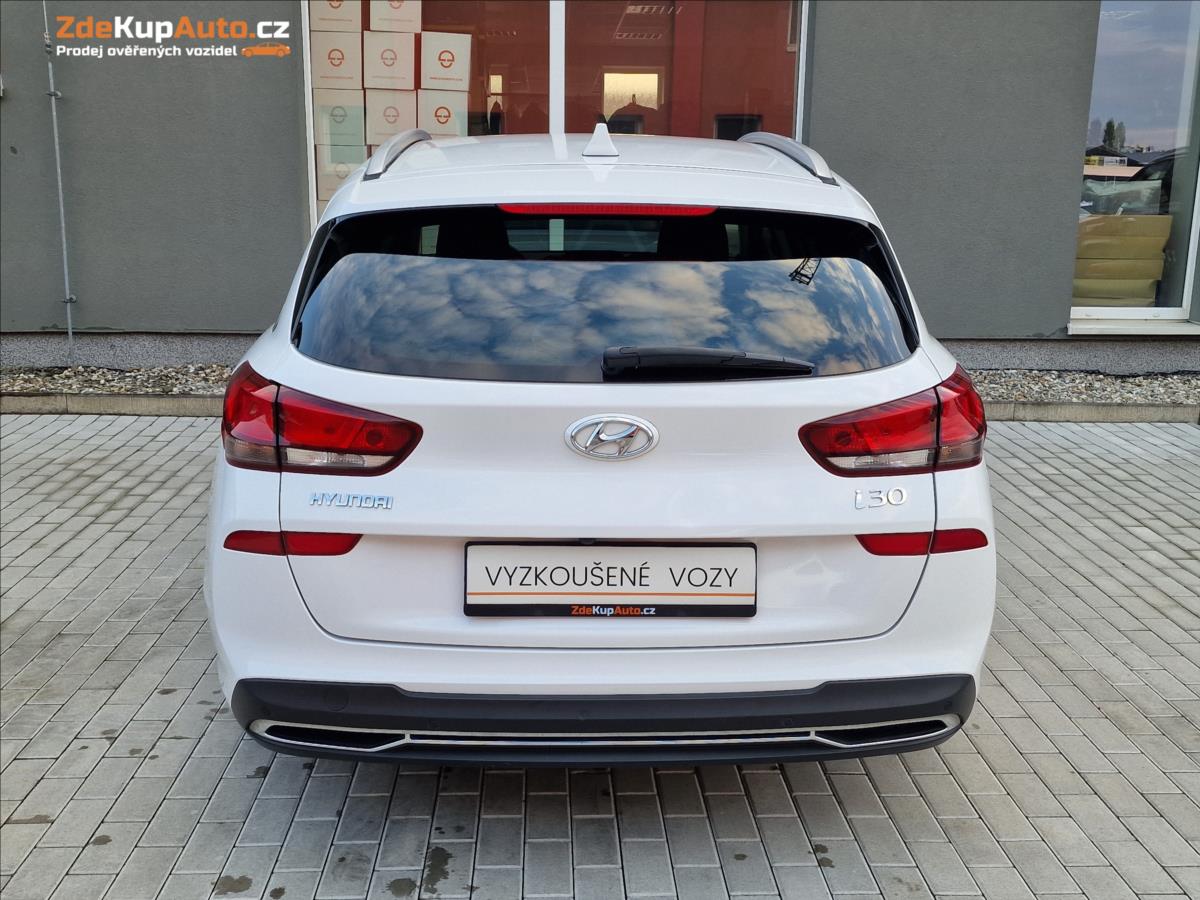 hyundai-i30-1-0t-gdi-smart-kombi-cr-1-maj - 8