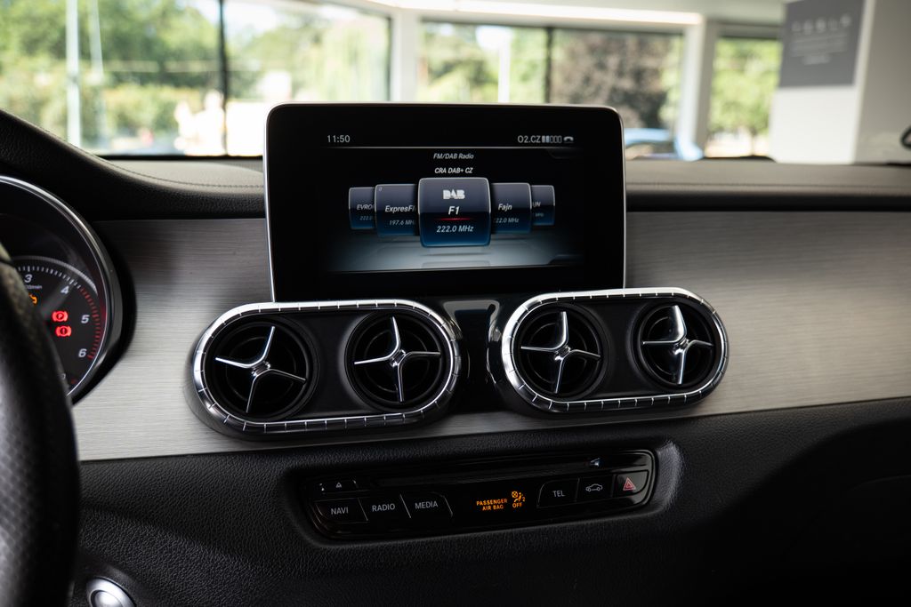 mercedes-benz-tridy-x-d-360 - 9