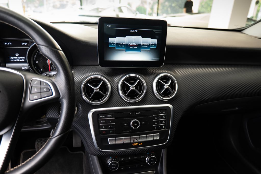 mercedes-benz-tridy-a-180d - 9