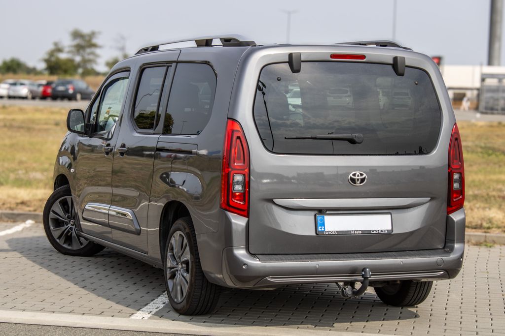 toyota-proace-city-verso-2020-at-96kw - 5