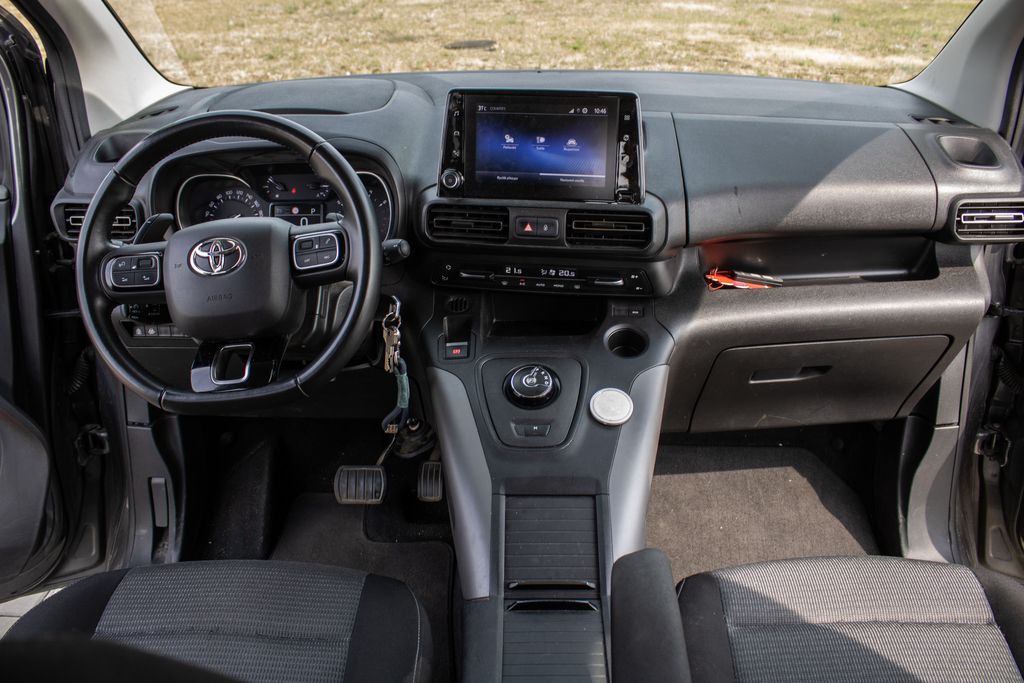 toyota-proace-city-verso-2020-at-96kw - 6
