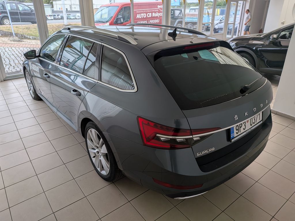 skoda-superb-superb-combi-2-0-tdi-110-kw - 2